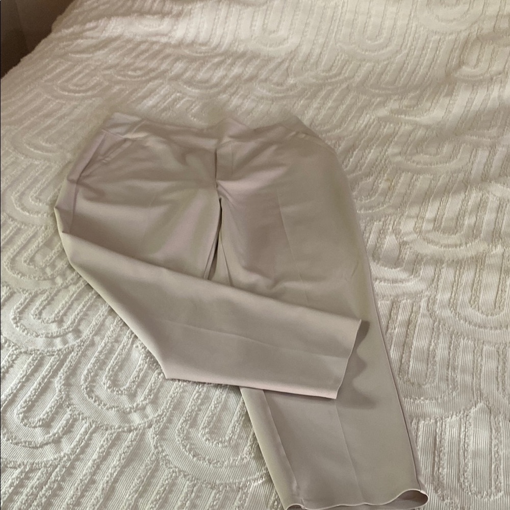 Athleta Cream Ankle Cropped Pants